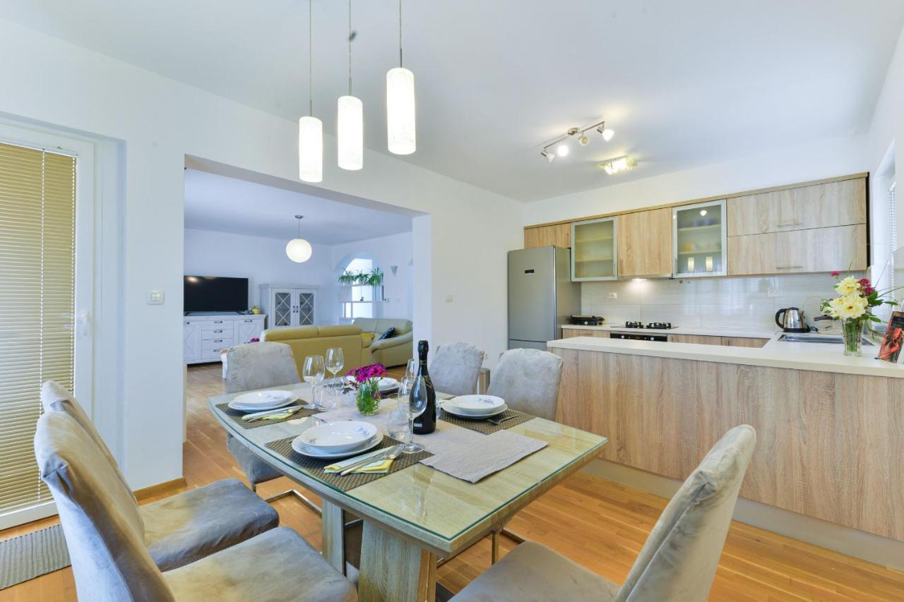 Villa Solis Zadarvillas ภายนอก รูปภาพ
